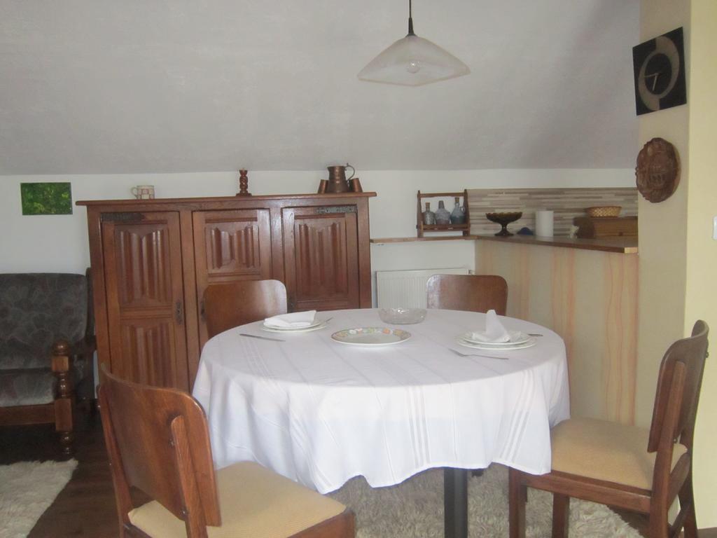 Guest House Bankya Ruang foto