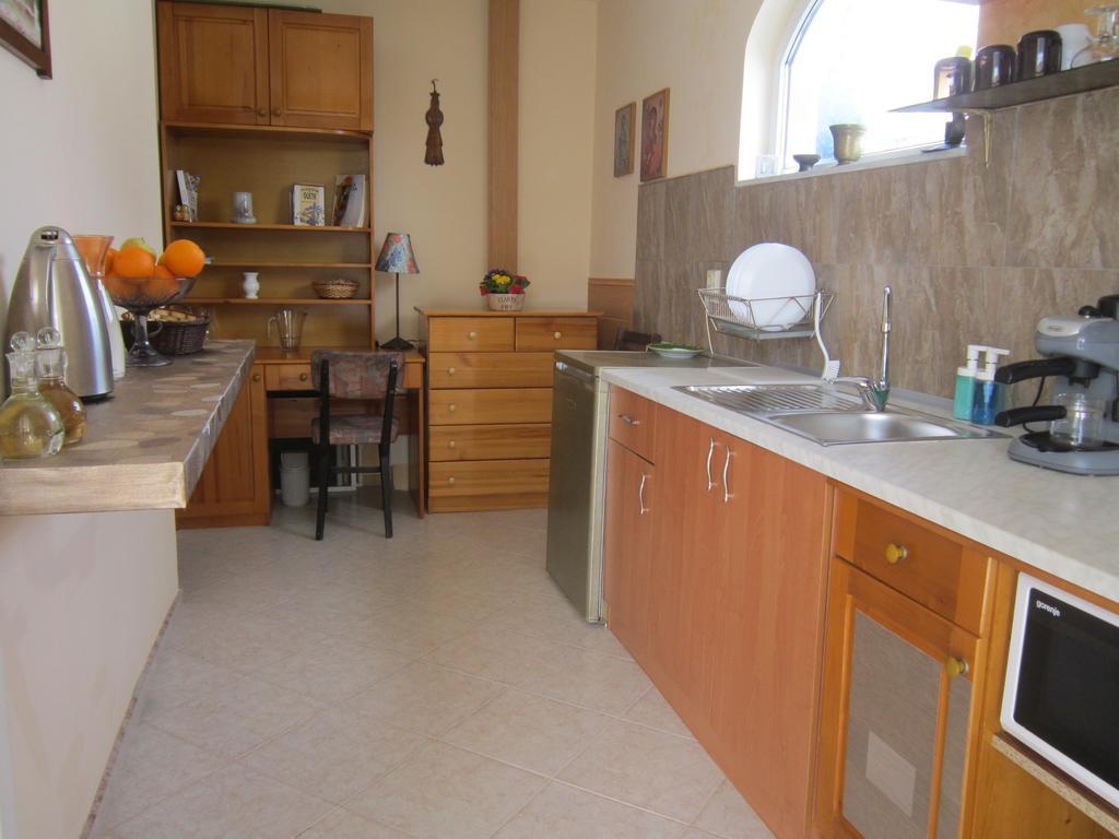 Guest House Bankya Bagian luar foto