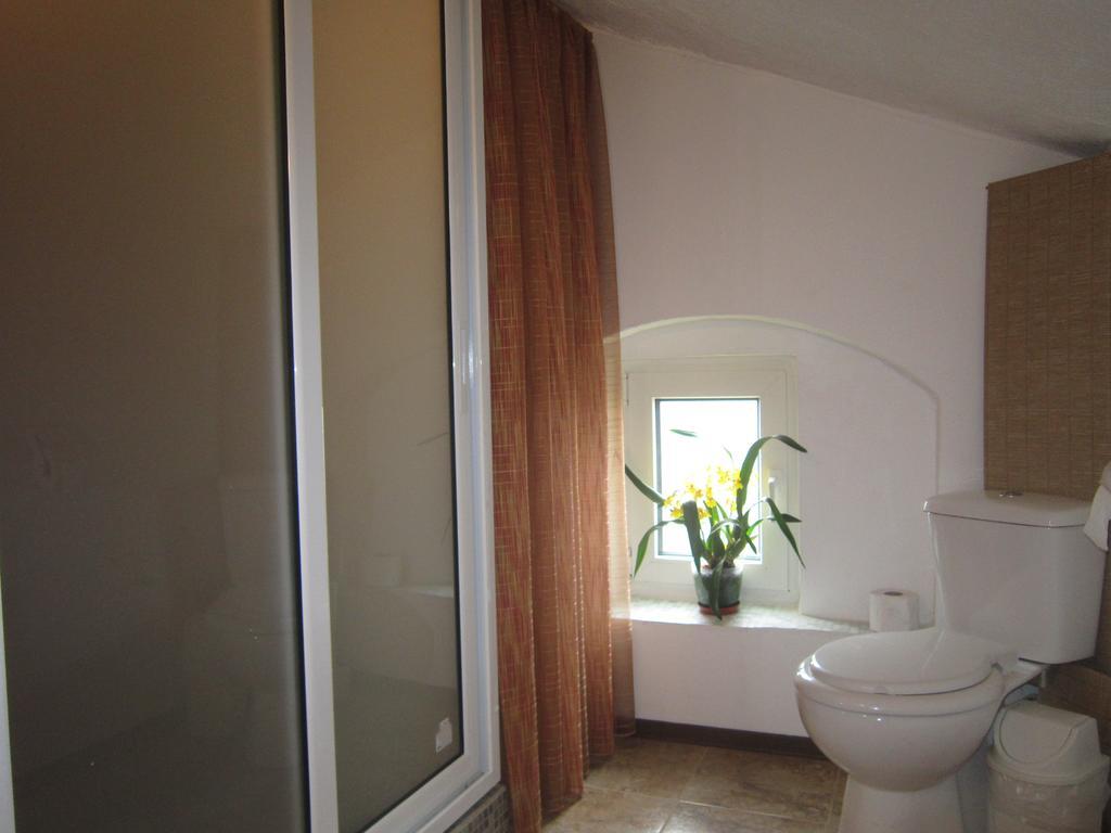 Guest House Bankya Bagian luar foto
